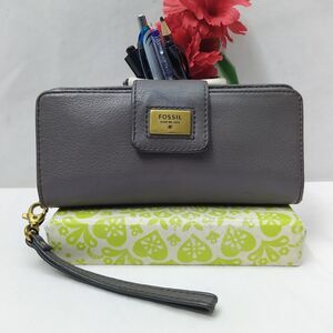 Fossil Gray Leather Zip Around Credit Card Bifold Wristlet Wallet